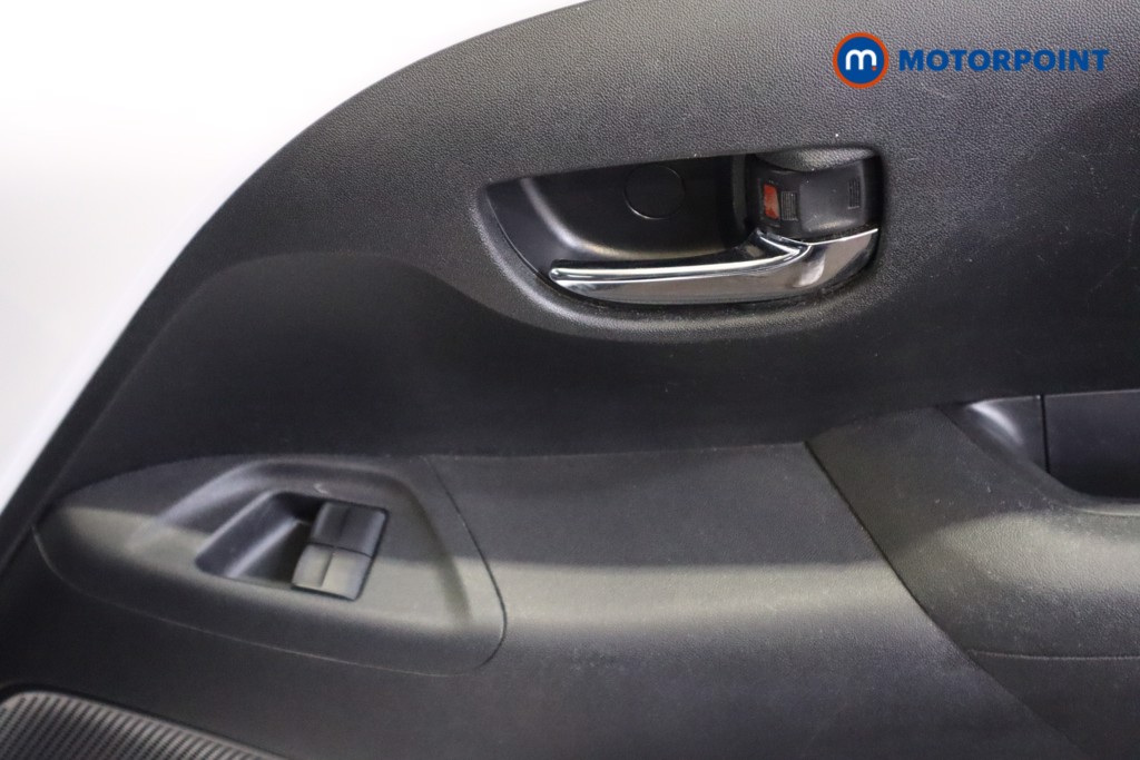 Toyota Aygo X-Play Manual Petrol Hatchback - Stock Number (1597562) - 10th supplementary image