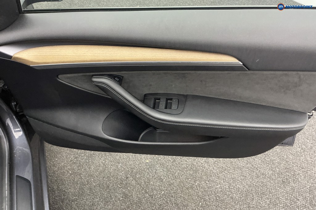Tesla Model 3 Long Range Automatic Electric Saloon - Stock Number (1597605) - 19th supplementary image