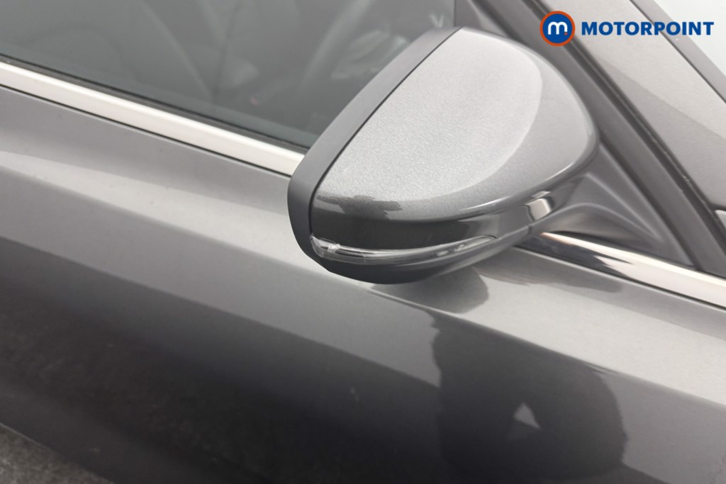 Ford Focus Titanium X Manual Petrol Hatchback - Stock Number (1597652) - 25th supplementary image