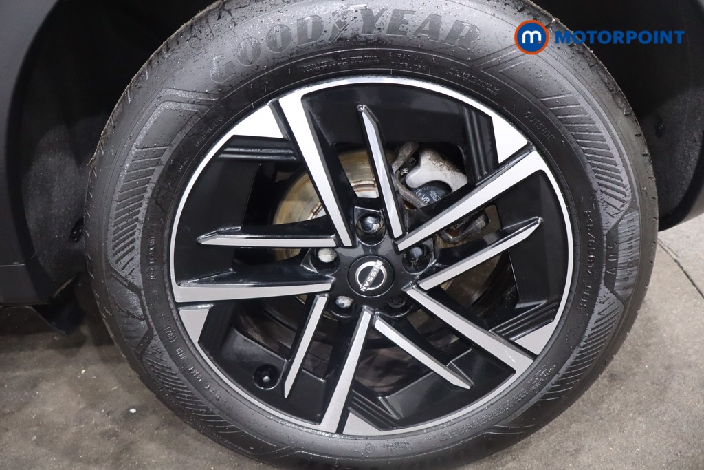 Nissan Juke N-Connecta Automatic Petrol-Electric Hybrid SUV - Stock Number (1597703) - 12th supplementary image