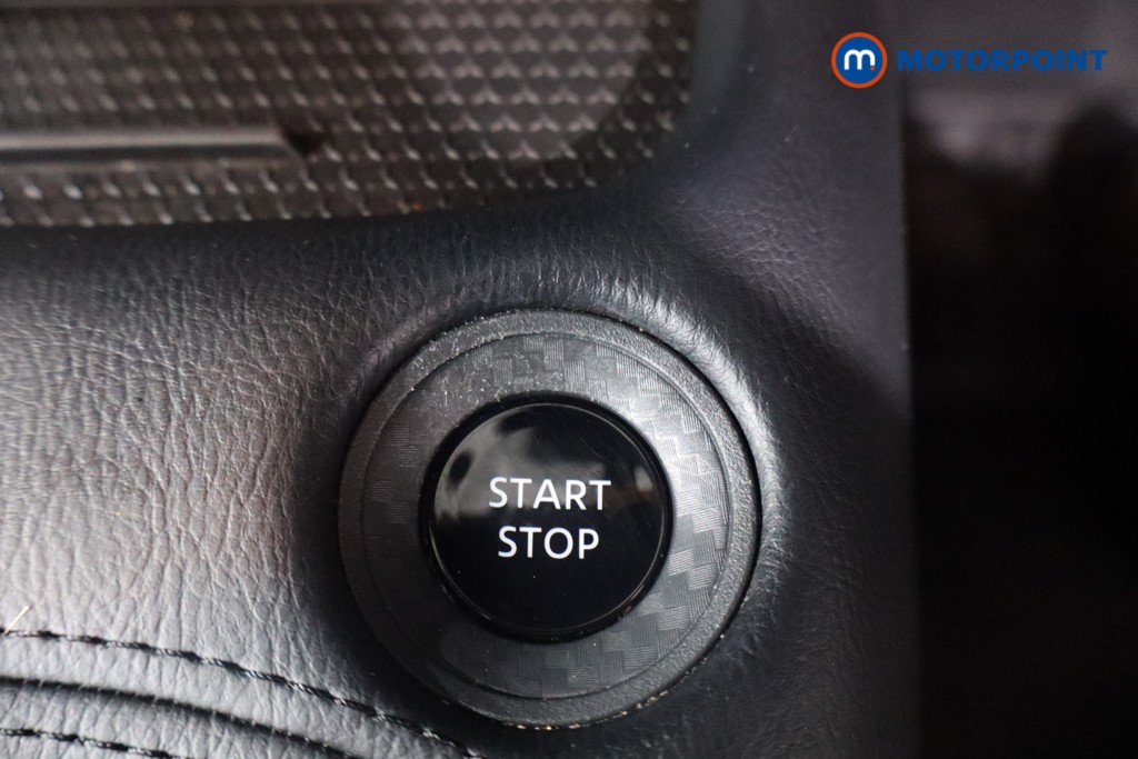 Nissan Juke N-Connecta Automatic Petrol-Electric Hybrid SUV - Stock Number (1597703) - 13th supplementary image