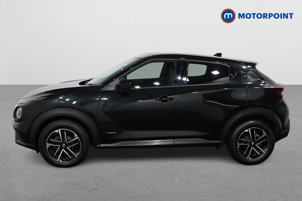 Nissan Juke N-Connecta Automatic Petrol-Electric Hybrid SUV - Stock Number (1597703) - Passenger side