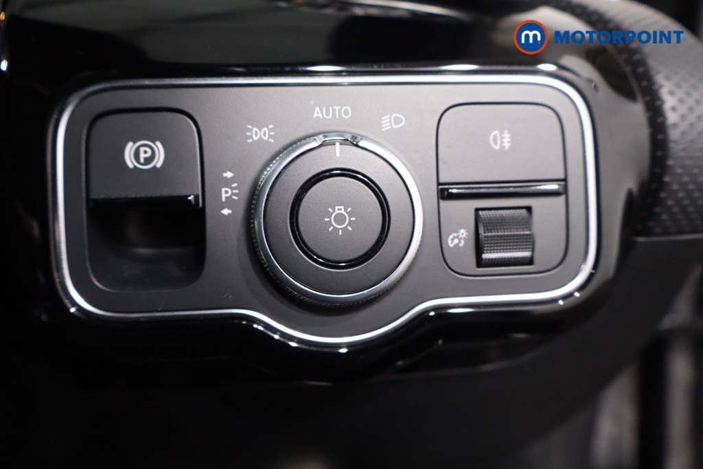 Mercedes-Benz A Class Amg Line Automatic Petrol Hatchback - Stock Number (1597961) - 21st supplementary image