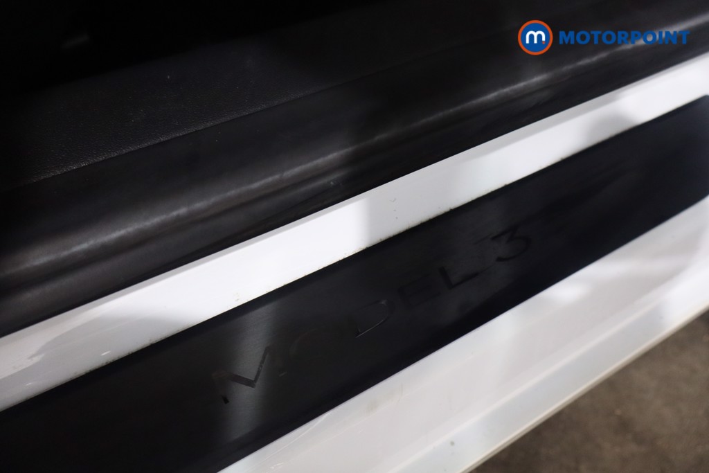 Tesla Model 3 Performance Automatic Electric Saloon - Stock Number (1598088) - 16th supplementary image