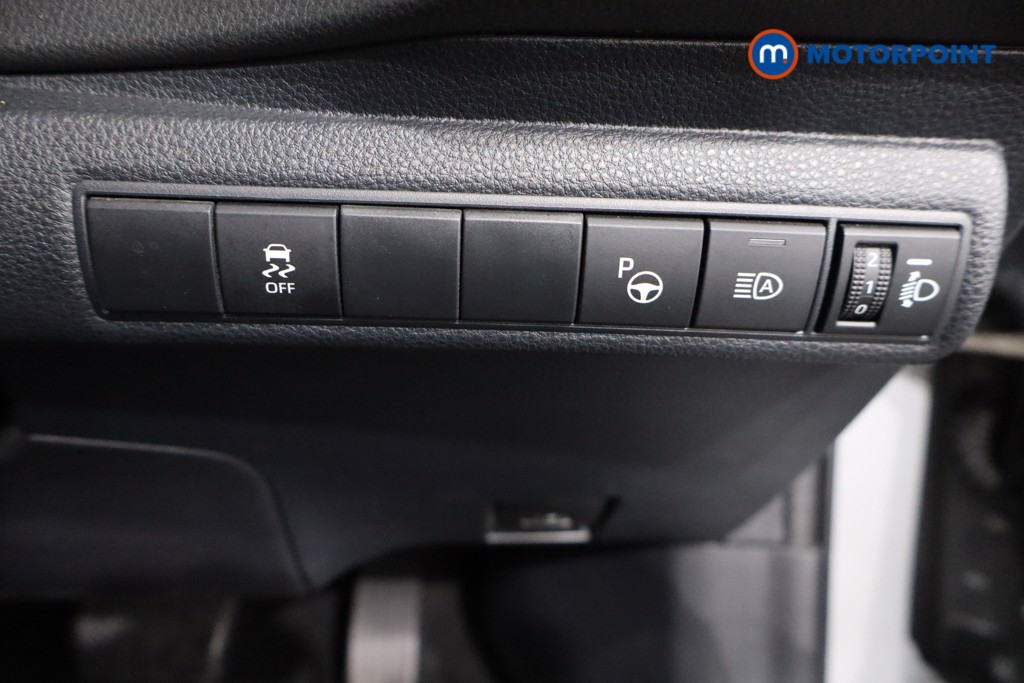 Toyota Corolla Design Automatic Petrol-Electric Hybrid Hatchback - Stock Number (1598139) - 20th supplementary image