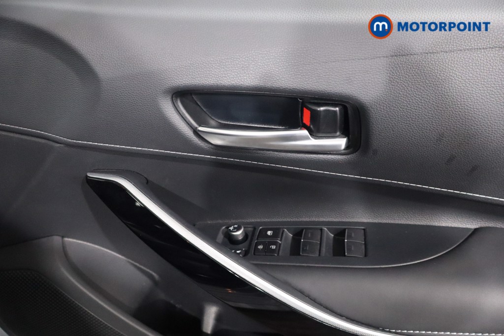 Toyota Corolla Design Automatic Petrol-Electric Hybrid Hatchback - Stock Number (1598139) - 21st supplementary image