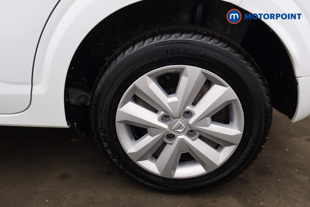 Dacia Sandero Comfort Manual Petrol Hatchback - Stock Number (1598276) - 18th supplementary image