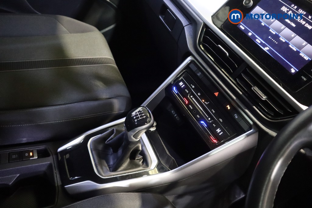 Volkswagen T-Roc Life Manual Petrol SUV - Stock Number (1598288) - 7th supplementary image