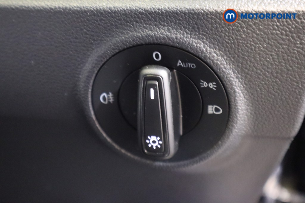 Volkswagen T-Roc Life Manual Petrol SUV - Stock Number (1598288) - 12th supplementary image