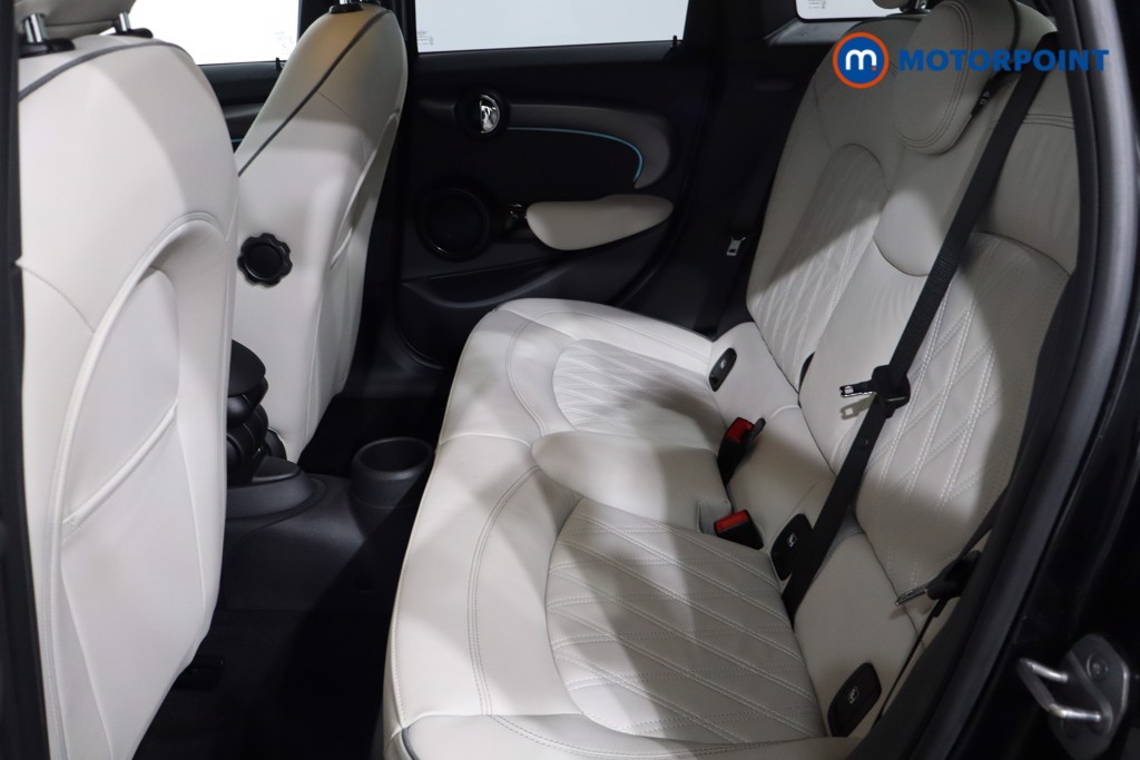 Mini Hatchback Cooper Exclusive Automatic Petrol Hatchback - Stock Number (1598464) - 5th supplementary image