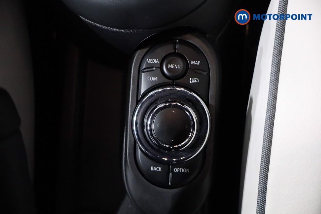 Mini Hatchback Cooper Exclusive Automatic Petrol Hatchback - Stock Number (1598464) - 16th supplementary image