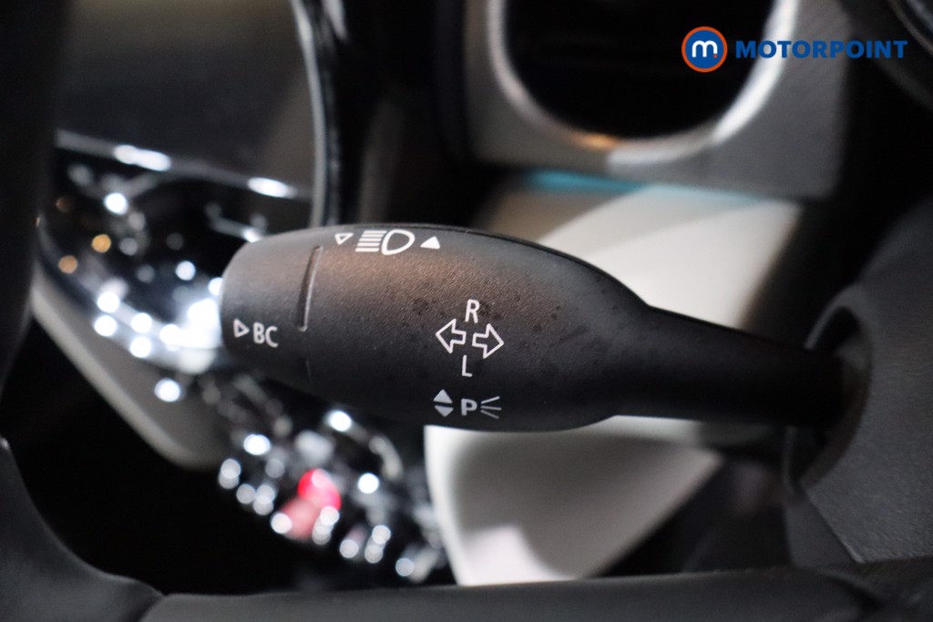 Mini Hatchback Cooper Exclusive Automatic Petrol Hatchback - Stock Number (1598464) - 20th supplementary image