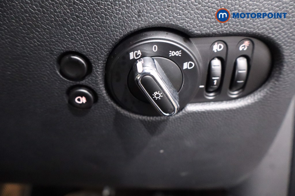 Mini Hatchback Cooper Exclusive Automatic Petrol Hatchback - Stock Number (1598464) - 21st supplementary image