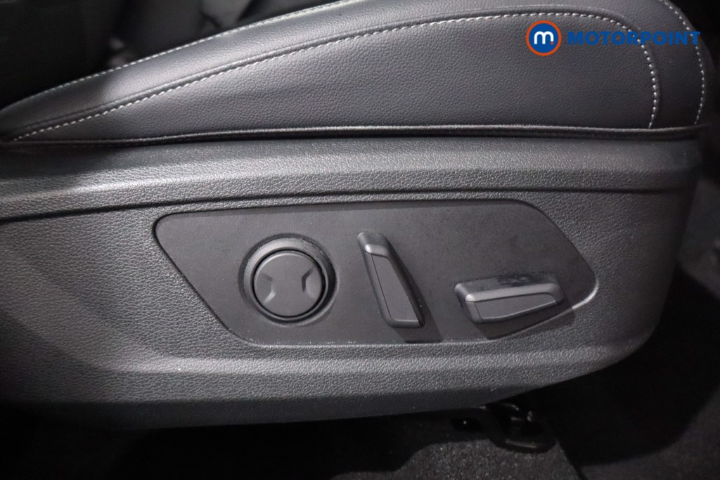 KIA Sportage 3 Automatic Petrol-Electric Hybrid SUV - Stock Number (1598579) - 23rd supplementary image