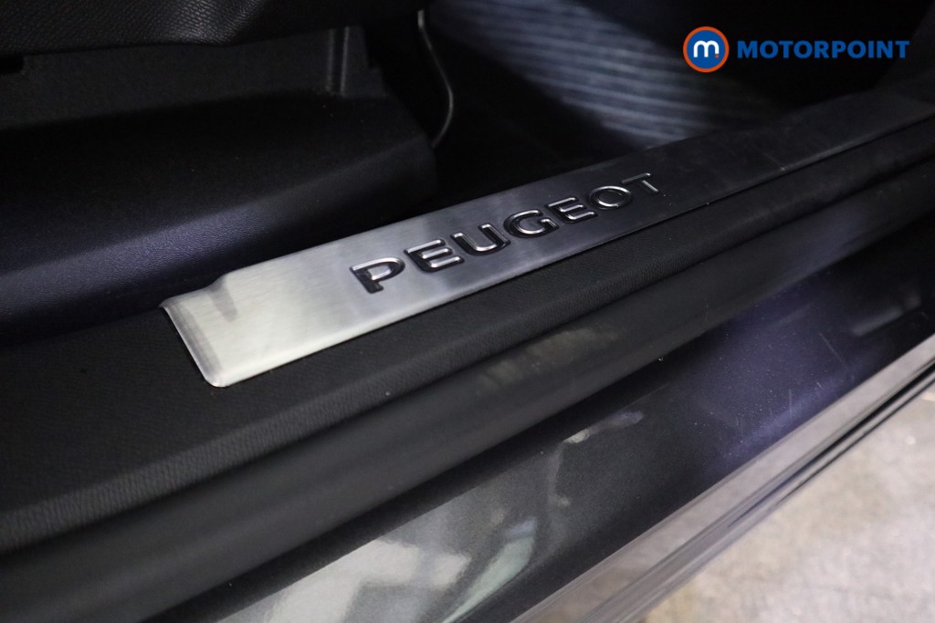 Peugeot 3008 GT Manual Diesel SUV - Stock Number (1566835) - 12th supplementary image