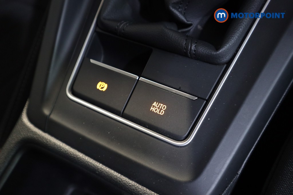 Volkswagen Golf Style Manual Petrol Hatchback - Stock Number (1571088) - 9th supplementary image