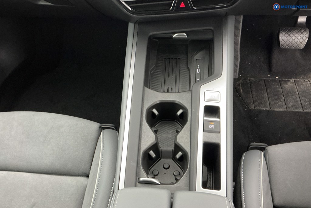 Volkswagen Passat Life Automatic Petrol Plug-In Hybrid Estate - Stock Number (1578093) - 14th supplementary image