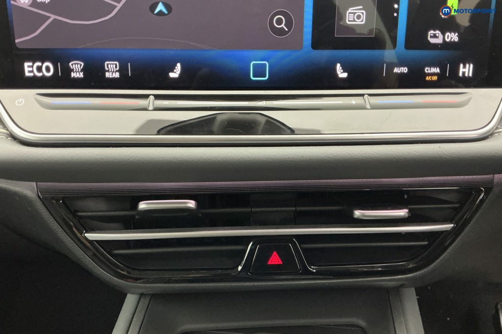 Volkswagen Passat Life Automatic Petrol Plug-In Hybrid Estate - Stock Number (1578093) - 15th supplementary image