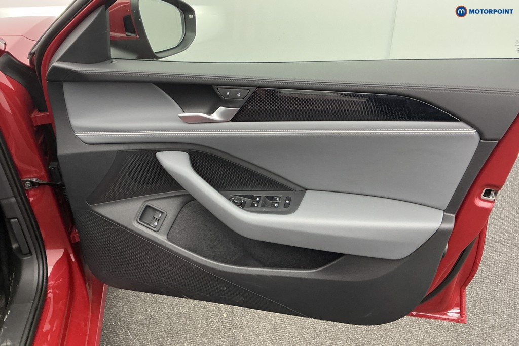 Volkswagen Passat Life Automatic Petrol Plug-In Hybrid Estate - Stock Number (1578093) - 21st supplementary image