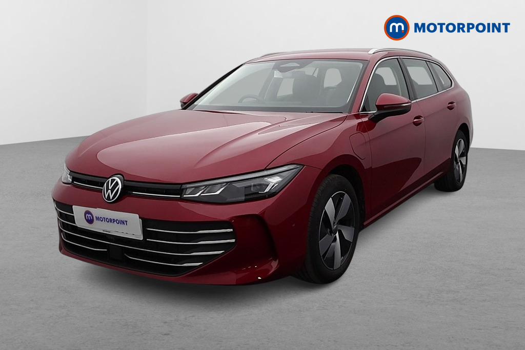 Volkswagen Passat Life Automatic Petrol Plug-In Hybrid Estate - Stock Number (1578093) - Passenger side front corner