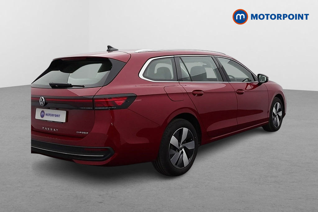 Volkswagen Passat Life Automatic Petrol Plug-In Hybrid Estate - Stock Number (1578093) - Drivers side rear corner