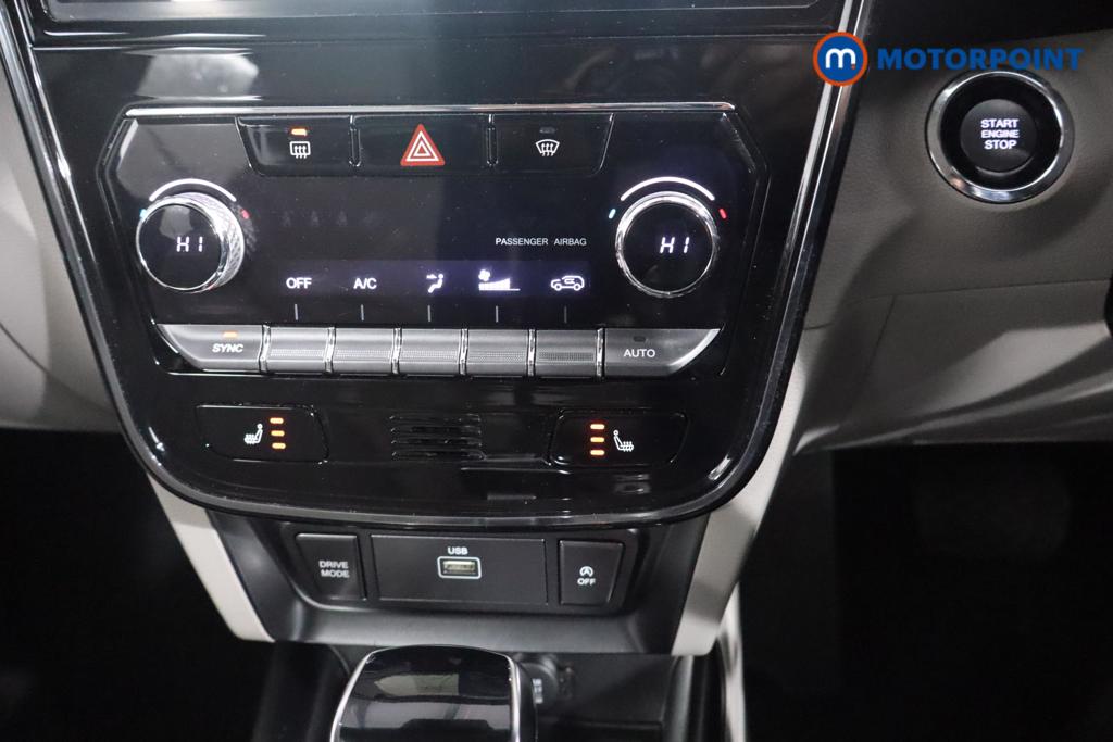 Ssangyong Tivoli Ultimate Automatic Petrol SUV - Stock Number (1578417) - 3rd supplementary image