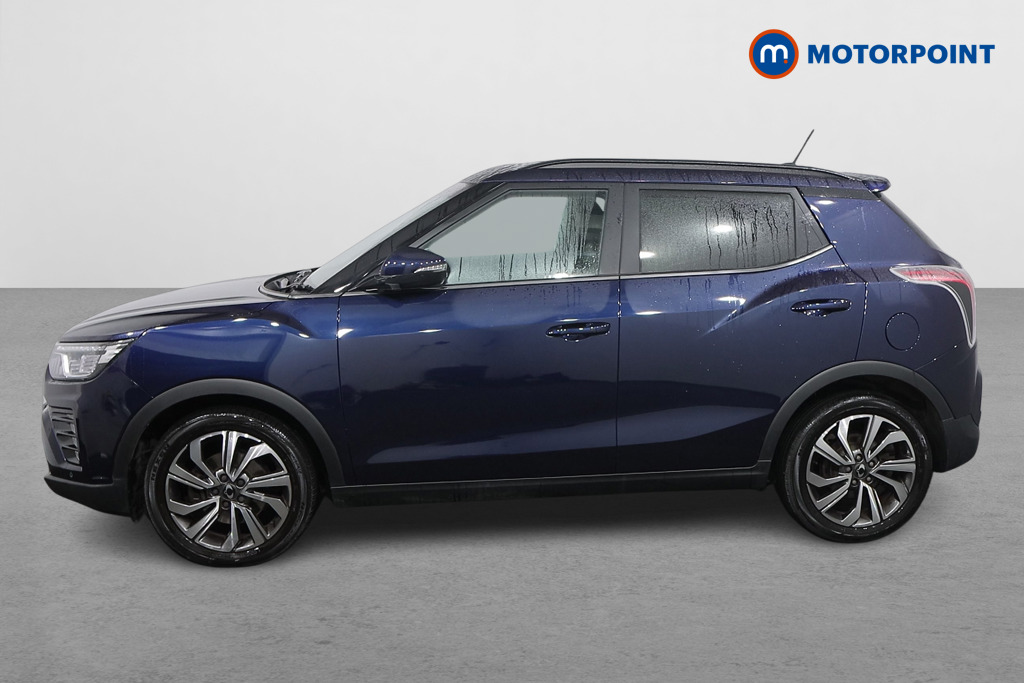Ssangyong Tivoli Ultimate Automatic Petrol SUV - Stock Number (1578417) - Passenger side