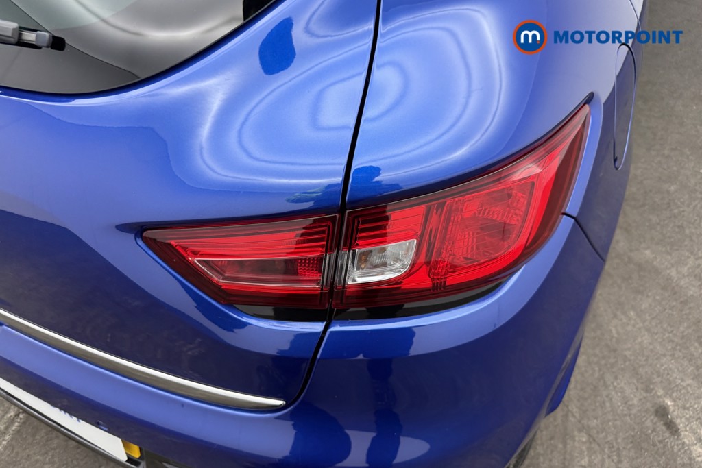 Renault Clio Iconic Manual Petrol Hatchback - Stock Number (1579117) - 10th supplementary image