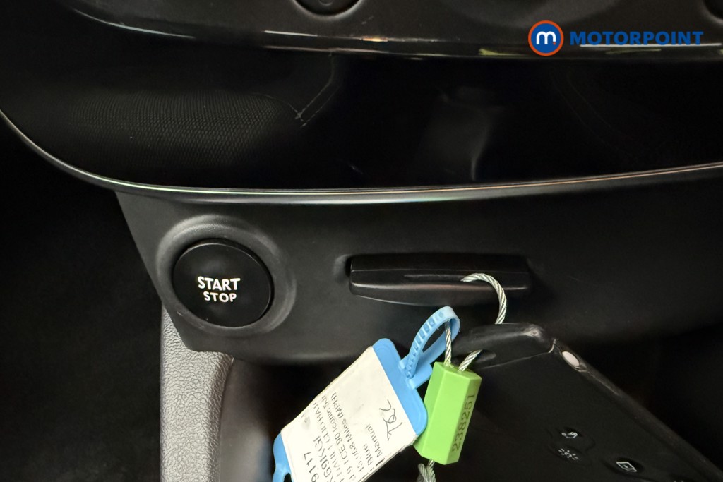 Renault Clio Iconic Manual Petrol Hatchback - Stock Number (1579117) - 23rd supplementary image