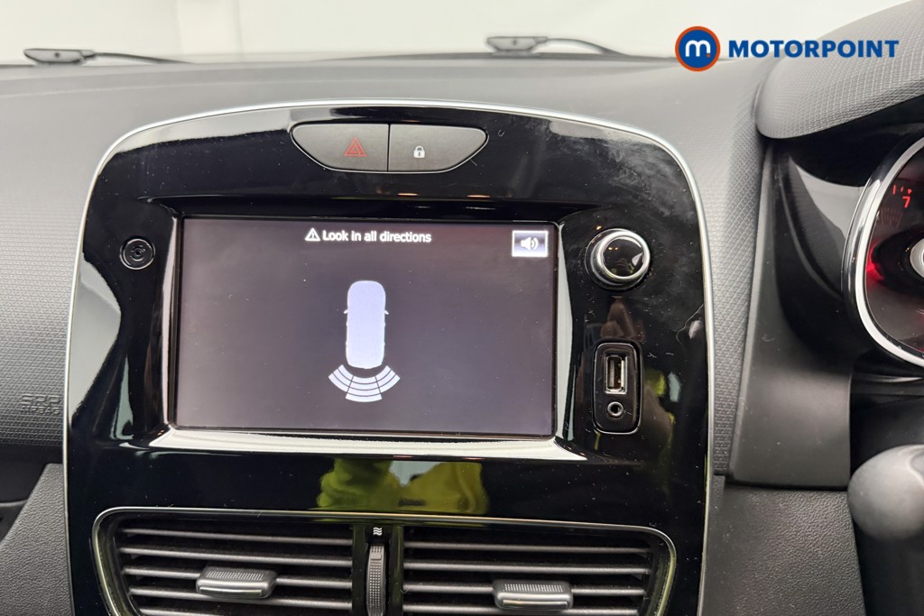 Renault Clio Iconic Manual Petrol Hatchback - Stock Number (1579117) - 27th supplementary image