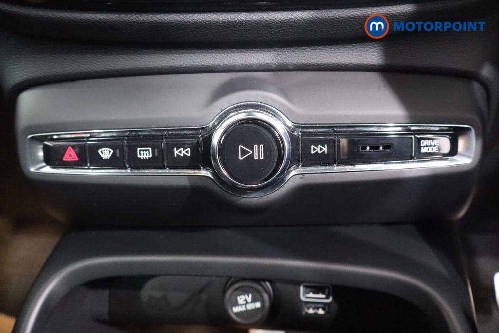 Volvo Xc40 R Design Automatic Petrol SUV - Stock Number (1583525) - 3rd supplementary image