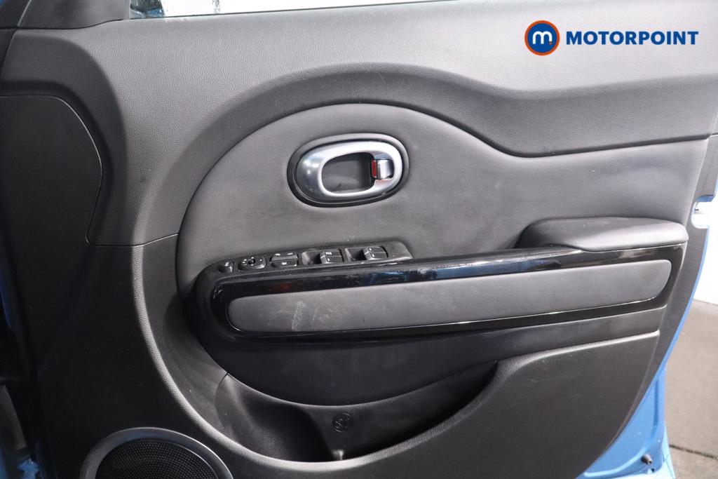 KIA Soul 2 Manual Petrol People Carrier - Stock Number (1584838) - 9th supplementary image