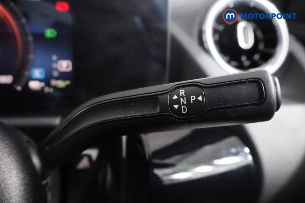 Mercedes-Benz GLA Exclusive Edition Automatic Petrol Plug-In Hybrid SUV - Stock Number (1585646) - 9th supplementary image