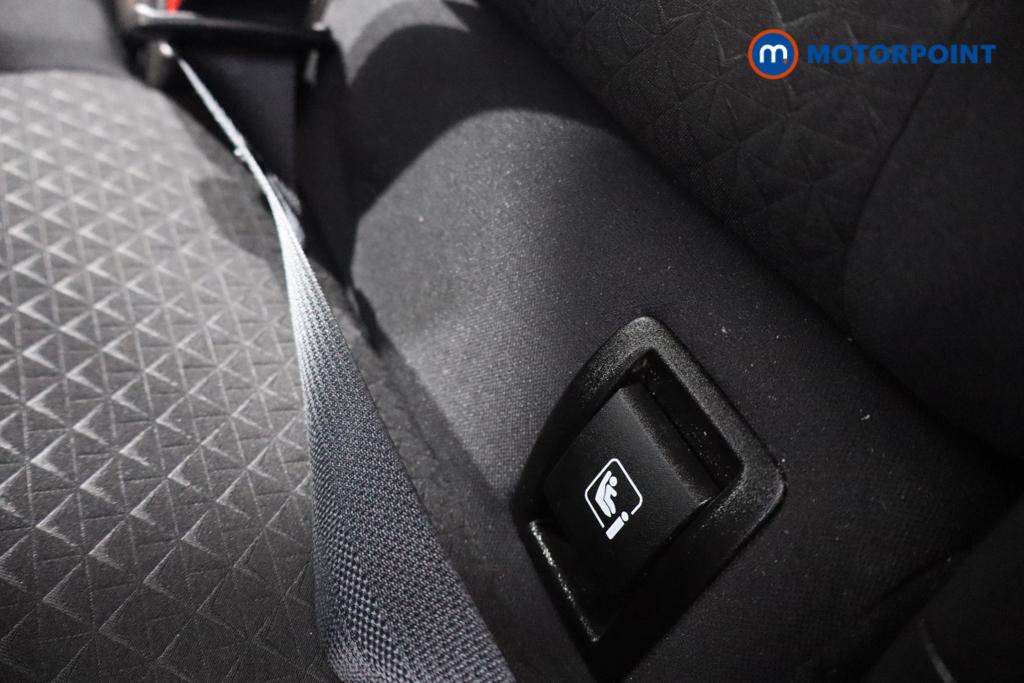 Nissan Juke N-Connecta Automatic Petrol SUV - Stock Number (1585682) - 17th supplementary image