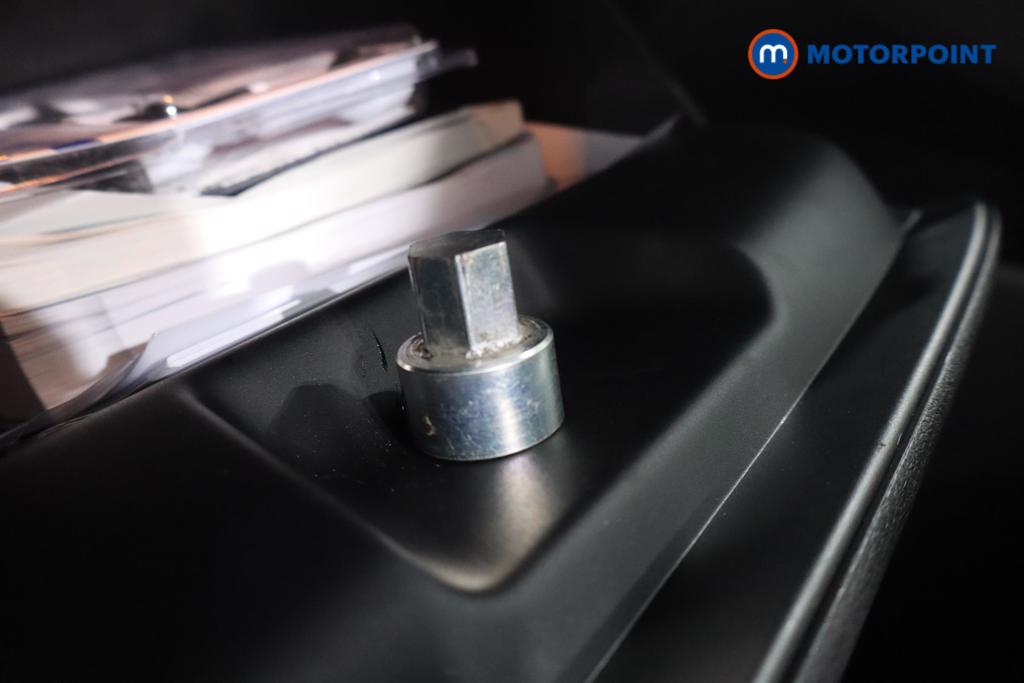 Alfa Romeo Tonale Veloce Automatic Petrol SUV - Stock Number (1586437) - 15th supplementary image