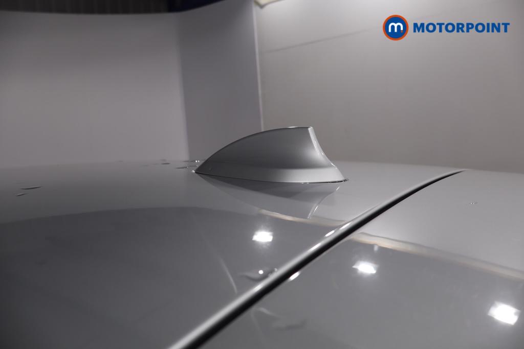 BMW 2 Series Luxury Manual Petrol Estate - Stock Number (1586926) - 13th supplementary image