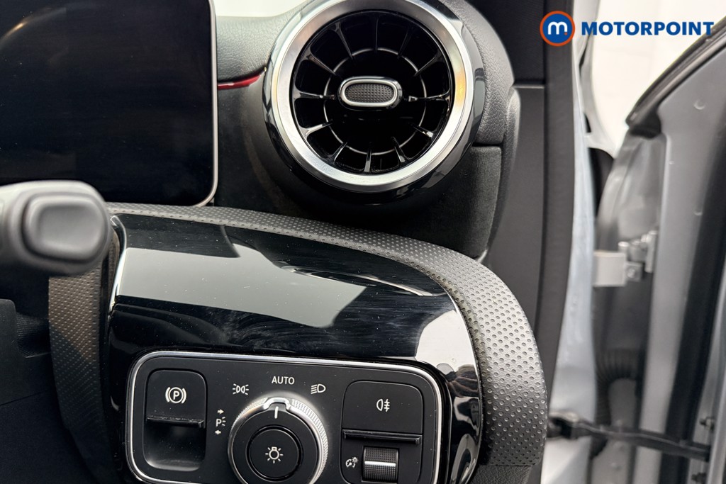 Mercedes-Benz A Class Amg Line Automatic Petrol Hatchback - Stock Number (1587961) - 20th supplementary image