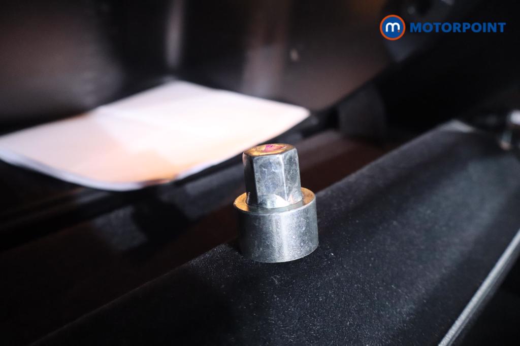 BMW 1 Series Sport Manual Diesel Hatchback - Stock Number (1588036) - 13th supplementary image