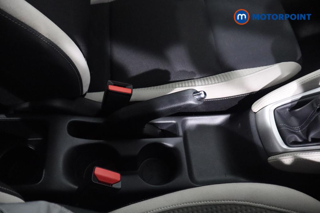 Nissan Micra Tekna Manual Petrol Hatchback - Stock Number (1588174) - 8th supplementary image