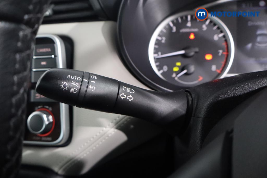 Nissan Micra Tekna Manual Petrol Hatchback - Stock Number (1588174) - 14th supplementary image