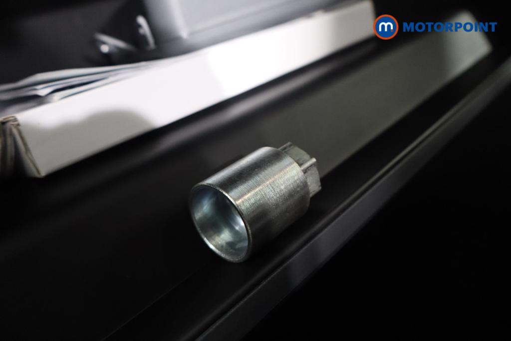 Toyota Rav4 Dynamic Automatic Petrol-Electric Hybrid SUV - Stock Number (1590508) - 14th supplementary image