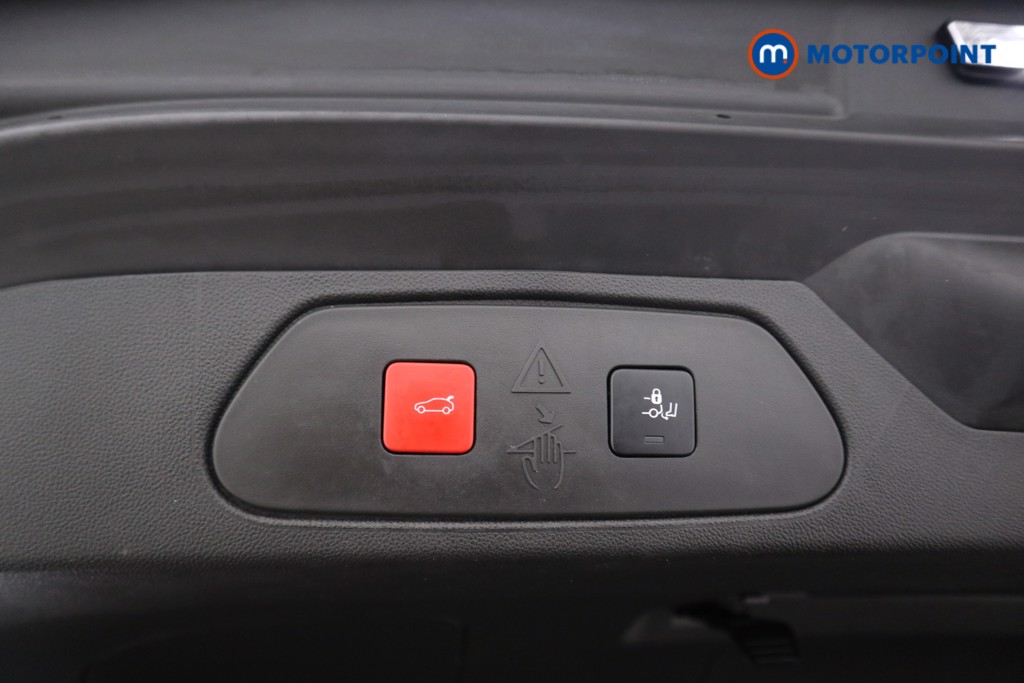 Vauxhall Grandland X Griffin Edition Automatic Petrol SUV - Stock Number (1590888) - 19th supplementary image