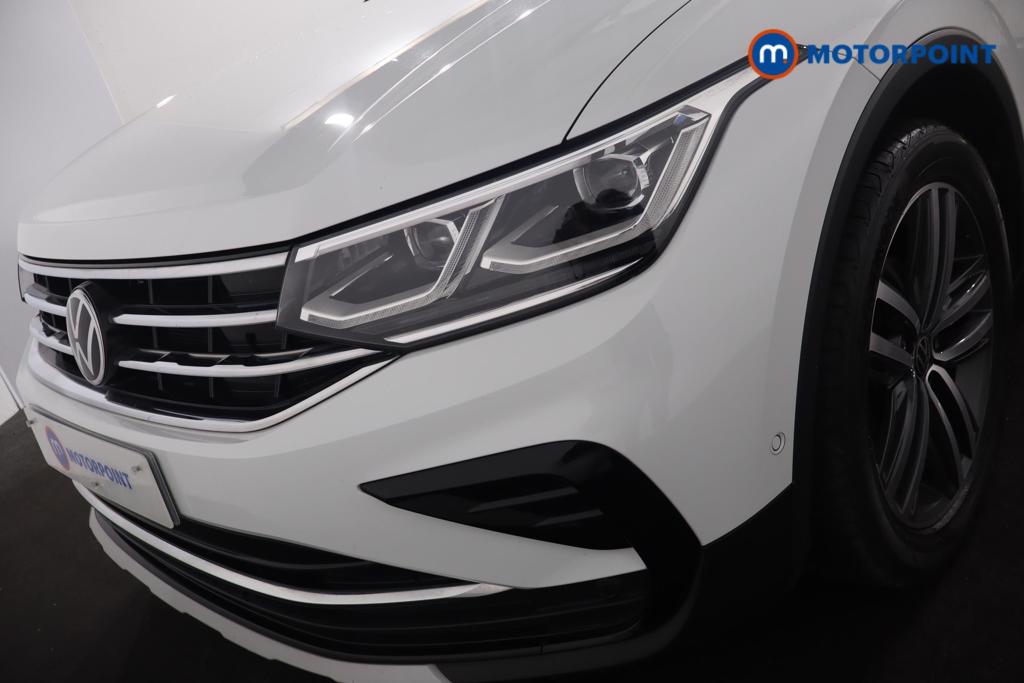 Volkswagen Tiguan Elegance Automatic Petrol SUV - Stock Number (1590981) - 12th supplementary image