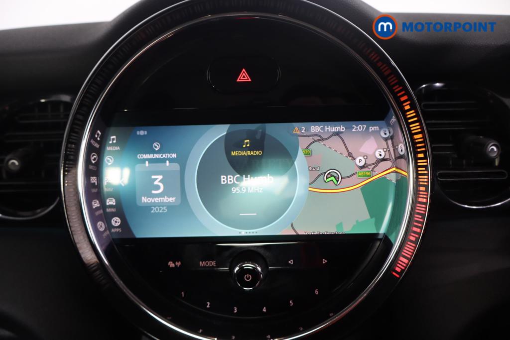 Mini Hatchback Cooper S Level 1 Automatic Electric Hatchback - Stock Number (1591169) - 2nd supplementary image