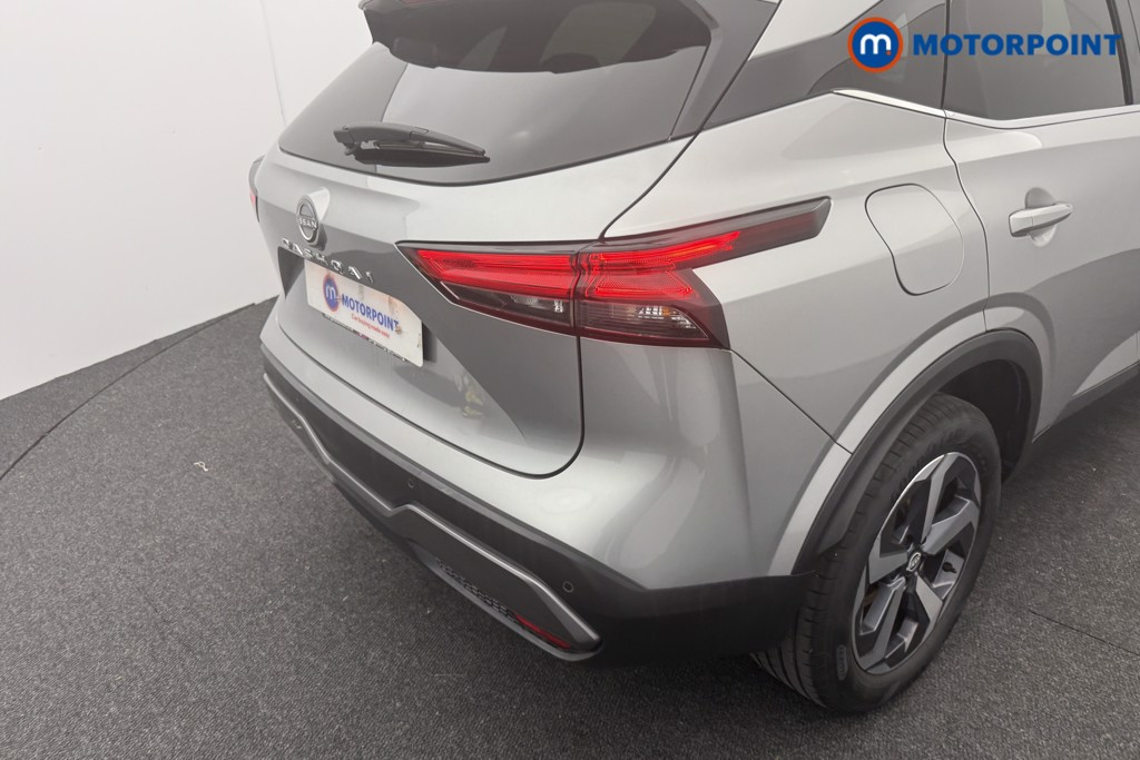 Nissan Qashqai N-Connecta Manual Petrol SUV - Stock Number (1591242) - 5th supplementary image