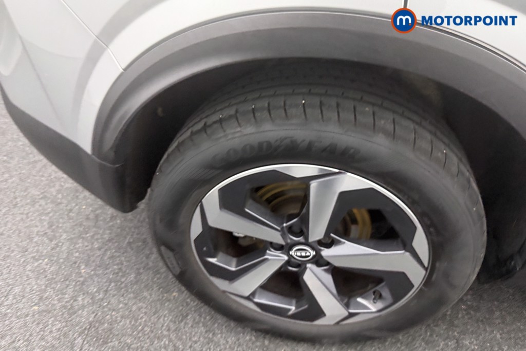 Nissan Qashqai N-Connecta Manual Petrol SUV - Stock Number (1591242) - 8th supplementary image