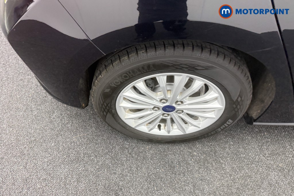 Ford Focus Titanium Edition Manual Petrol Hatchback - Stock Number (1591914) - 7th supplementary image