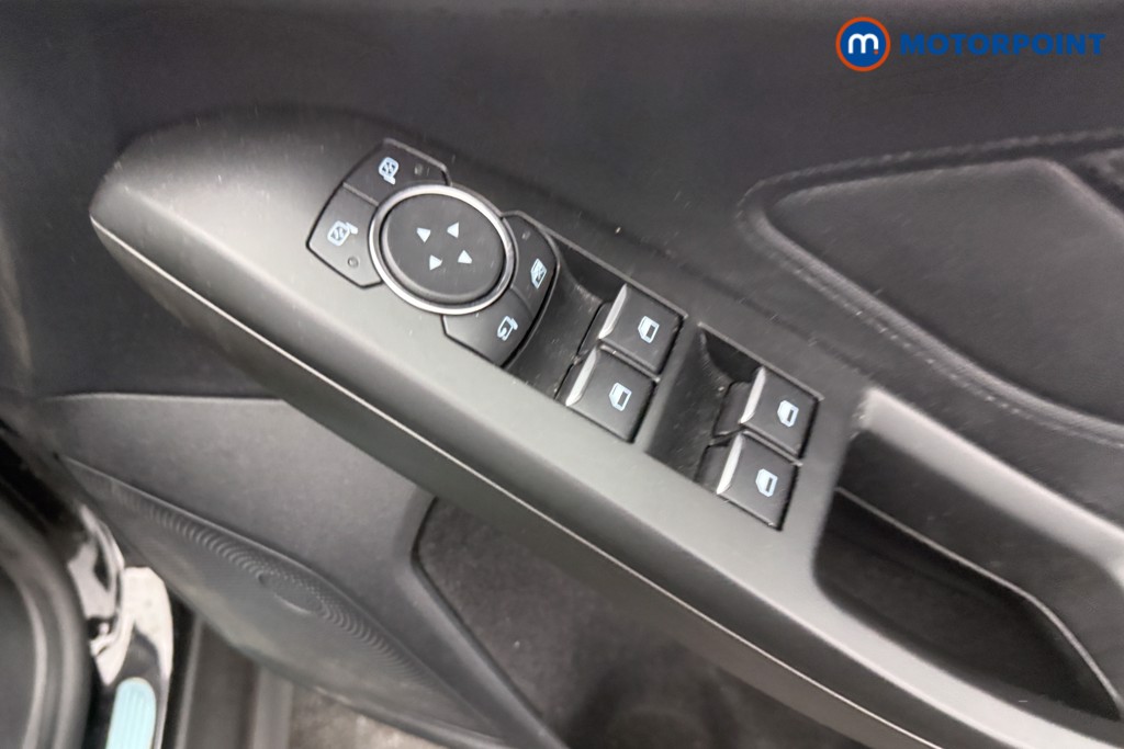 Ford Focus Titanium Edition Manual Petrol Hatchback - Stock Number (1591914) - 11th supplementary image