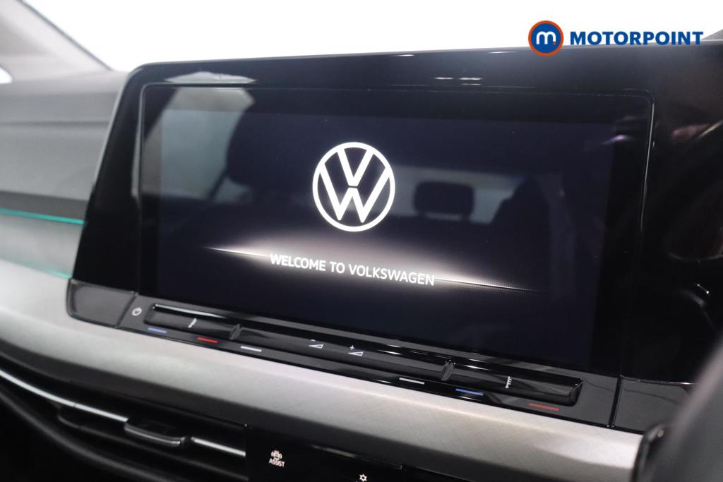 Volkswagen Golf Life Manual Petrol Hatchback - Stock Number (1591933) - 2nd supplementary image