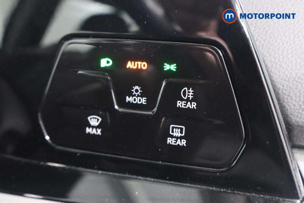 Volkswagen Golf Life Manual Petrol Hatchback - Stock Number (1591933) - 14th supplementary image